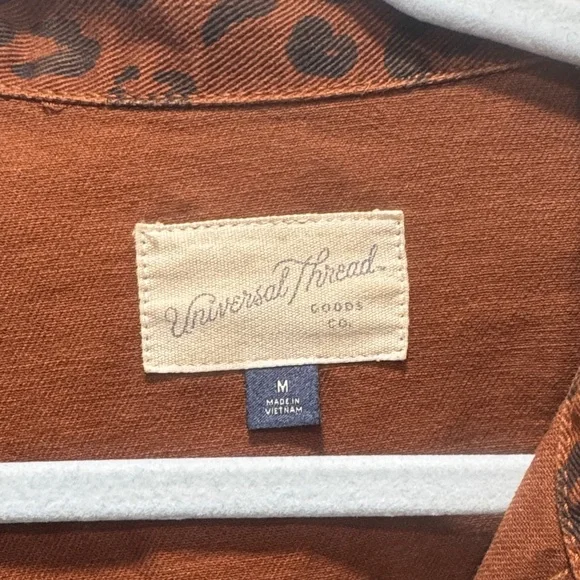 Universal Thread Rust Leopard Print Jacket - Picture 2 of 3